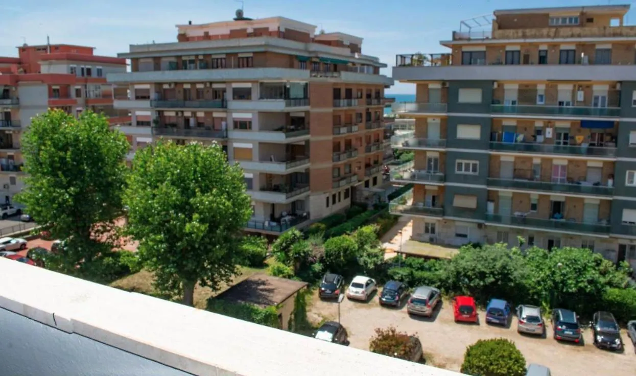 Apartment Stella Polare Walking To Beach And Train Lido di Ostia Italy
